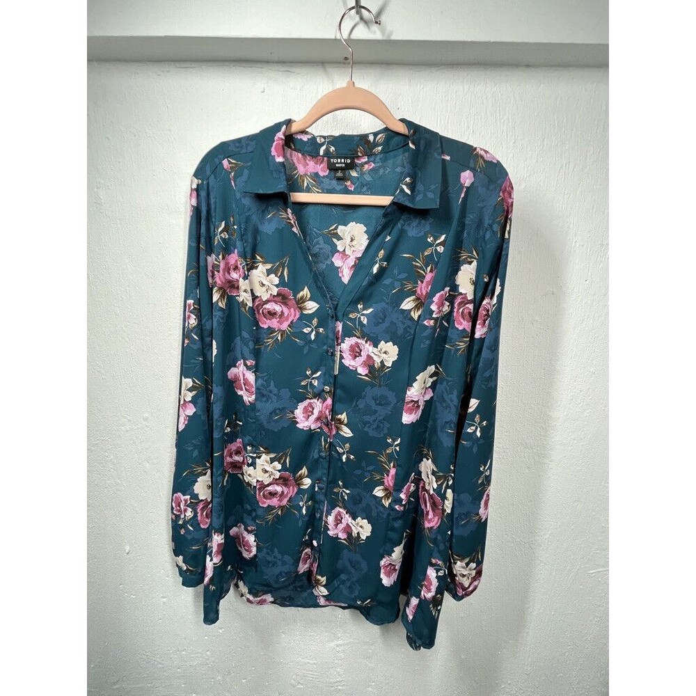 TORRID WOMENS LONG SLEEVE FLORAL BUTTON UP BLOUSE SIZE 2